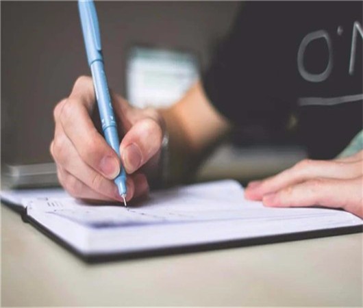 学生咨询案例：卸下内心对学习的不自信