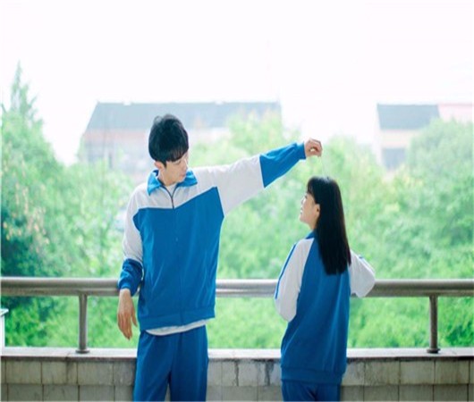 青春期咨询案例：如何应对“早恋”