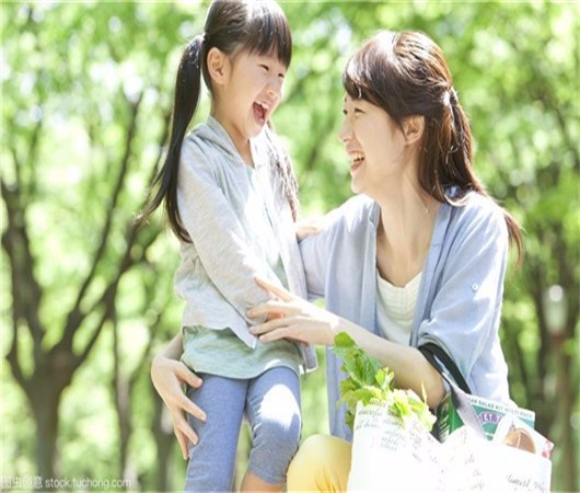 亲子教育：鼓励孩子要用对方法