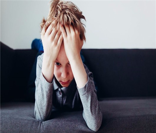 学生案例：不要逼我伤害自己